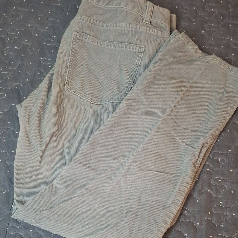 Talbots Light Gray Corduroy Ankle Pants size 8